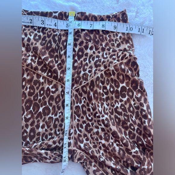 Offline by Aerie High Rise Leopard Animal Print Leggings Size Medium - Picture 8 of 9